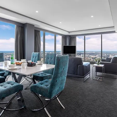 Meriton Suites World Tower, Sydney Exterior photo The Boardroom at the 360° Sky Lounge