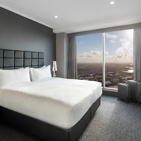 Meriton Suites World Tower, Sydney Exterior photo A bedroom at the hotel
